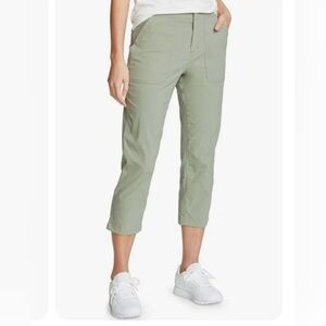 Eddie Bauer Cropped Pants